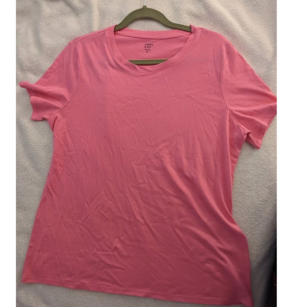 NWOT Crown & Ivy Pink Crewneck, XL
